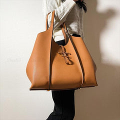 Tods T Timeless Premium Quality Leather Bag With Extra Pouch & OG Box With Dust Bag (Tan - 446)