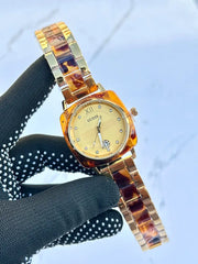 Guess Crystal