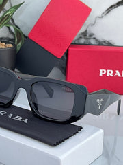 Prada milano 8679