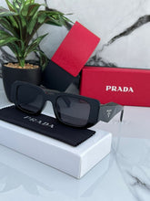 Prada milano 8679