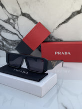 PRADA 82 FULL BLACK