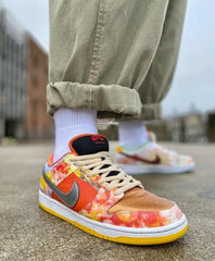 sb dunk low street hawker