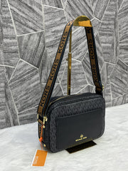 Michael Kors MK Maeve Camera Bag With Dust Cover Black