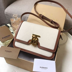 BURBERRY Horseferry Road Sling Bag With OG Box & Dust Bag & 2 Belts (White-792)