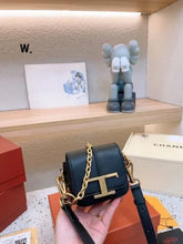 Tods T Timeless Logo-Plaque Shoulder Bag With OG Box & Dust Bag (Black-RV629)