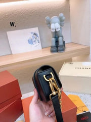 Tods T Timeless Logo-Plaque Shoulder Bag With OG Box & Dust Bag (Black-RV629)