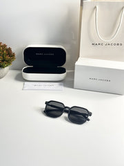 Marc Jacobs 301 Black