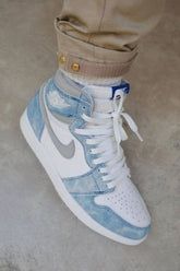 Nikee Air Jordan 1 Hyper Royal
