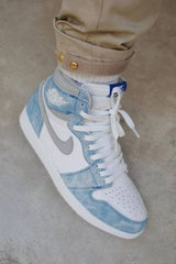 Nikee Air Jordan 1 Hyper Royal