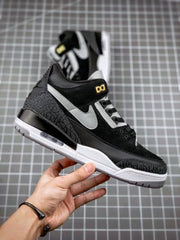 NIKEE AIR JORDAN 3 TINKER BLACK CEMENT