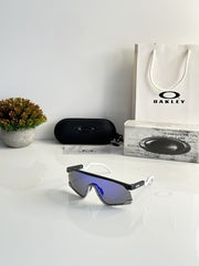 Oakley 9280 Black Blue Revo