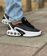Nike Airmax Dn Black White