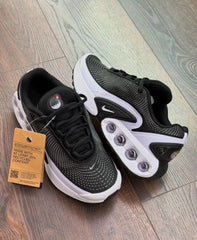 Nike Airmax Dn Black White