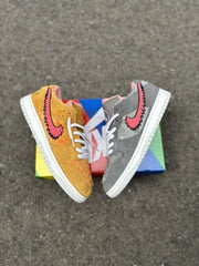 NIKE SB DUNK LOW TOM JERRY