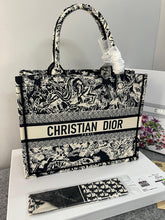 Christian Dior Book Tote With OG Box & Dust Bag & Scarf (Black_Tiger-M929_36Cm)
