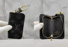 Louis Vuitton Lv keychain Premium Quality Black Flower