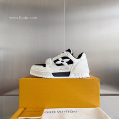 Louis Vuitton Trainer Cream Black 425