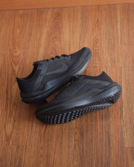 Nike Zoom Winflow 10 Triple Black