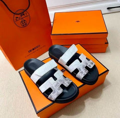 HERMES Calfskin Mens Chypre Sandals White Crocodile