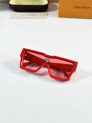 Louis Vuitton 21047 Red