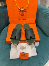 Hermes Izmir Leather Premium