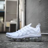 Nike Vapormax Plus Tripple white (215)