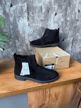 Zara Chelsea boots Black Suede