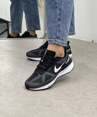 Nike Air Zoom Structure 25 Black