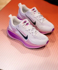 Nike Air Zoom Vomero 18 Pink
