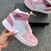 Air Jordan Retro 1 mid digital pink