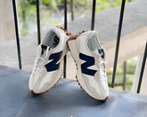 New Balance 327 Moonbeam White Black