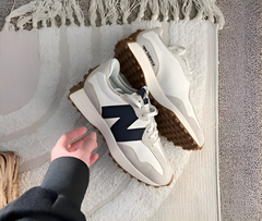New Balance 327 Moonbeam White Black