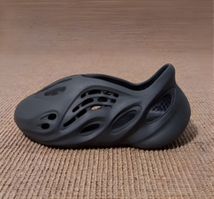 Adidas Yeezy Foam Runner Onyx UA Quality