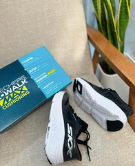 Skechers Slip ins Max Cushioning Endeavour