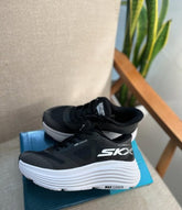 Skechers Slip ins Max Cushioning Endeavour