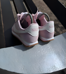 Nike cortez pink foam