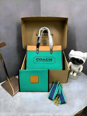 Coach Field Tote 30 Authenic Green Canvas Leather With Pouch OG Box & Dust Bag 6739 Green