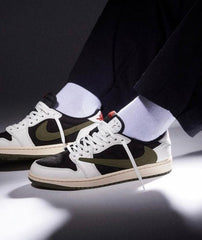 TRAVIS SC00RT X AIR JORDAN OLIVE