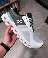 On Cloudrunner 2 Glacier Sage