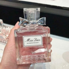 MISS DIOR BLOOMING BOUQUET