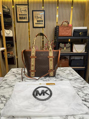 MICHAEL KORS MAEVE SIGNATURE LOGO SMALL CONVERTIBLE OPEN TOTE WITH DUST BAG (BIEGE BROWN)