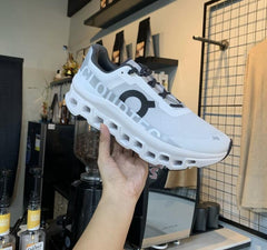 On Running Cloud Monster 1 All White