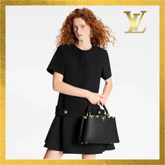 Louis Vuitton LV Capucines M54663 Premium Quality Leather Bag With OG Box & Dust Bag & Extra Shoulder Strap (Black - 301)