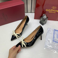 Valentino Pump Heel Elegant Womens Black Patent Leather With White Knot With OG Box & Carry Bag 933 V9 Black