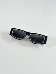 Off White 6 Black White