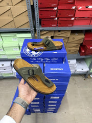 Birkenstock Gizeh olive Suede 1904