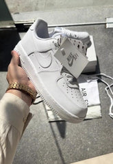 Nike Airforce 1 low leather with all Accessories Semi ua