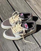 Semi UA Travis Scott X Air Jordan 1 Low Og Reverse Mocha