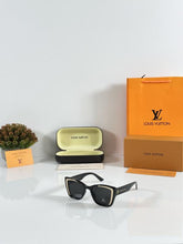 Louis Vuitton WMNS 0331 Black