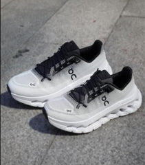 On Cloud Running Tilt 2.0 Black Ivory 359